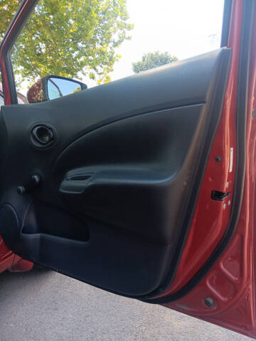 2015 Nissan Versa Note SV
