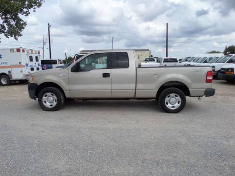 2007 Ford F-150 for sale at AUTO FLEET REMARKETING, INC. in Van Alstyne TX