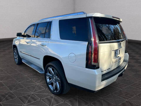 2015 Cadillac Escalade Luxury