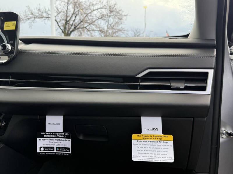 2025 Mitsubishi Outlander PHEV SEL