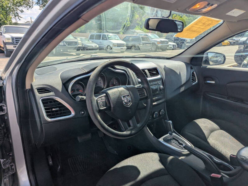 2014 Dodge Avenger SE
