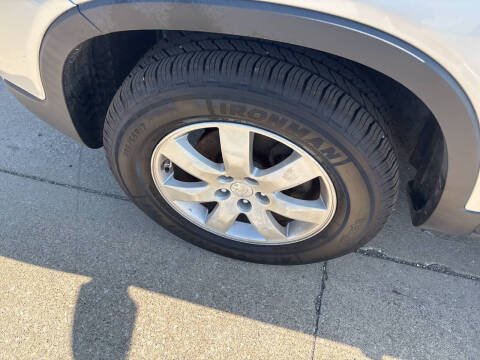 2011 Kia Sorento LX