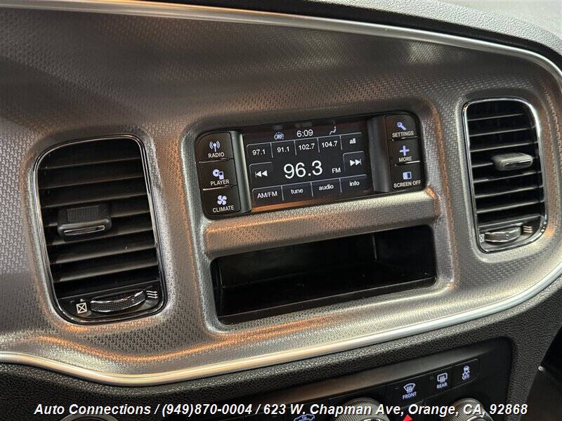 2013 Dodge Charger SE