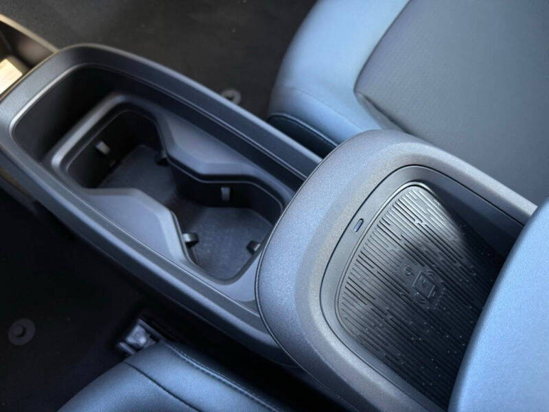 2026 Nissan LEAF Platinum+