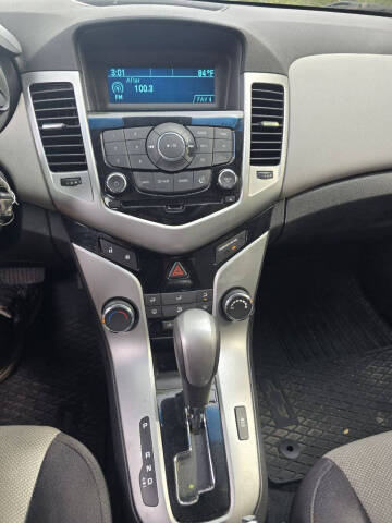 2013 Chevrolet Cruze LS Auto