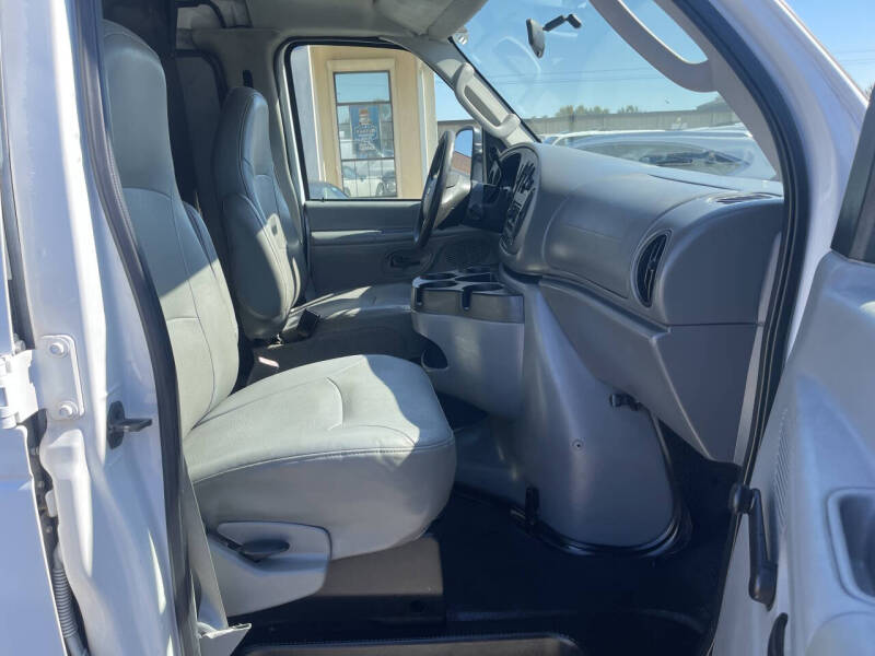 2008 Ford E-Series E-250