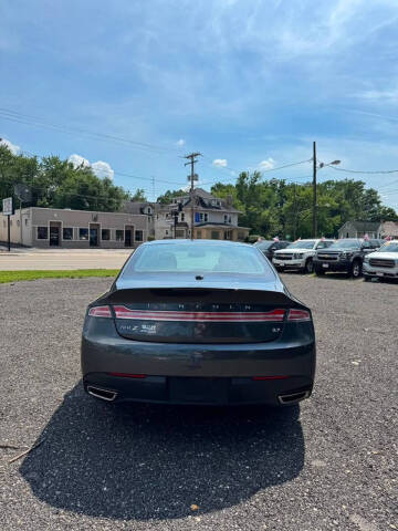 2016 Lincoln MKZ