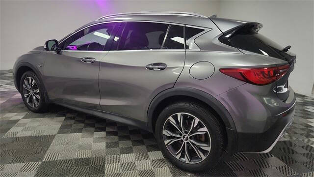 2018 Infiniti QX30 Essential
