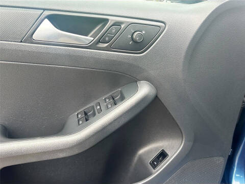 2015 Volkswagen Jetta