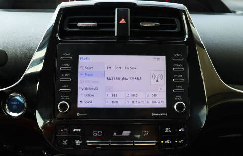 2022 Toyota Prius LE