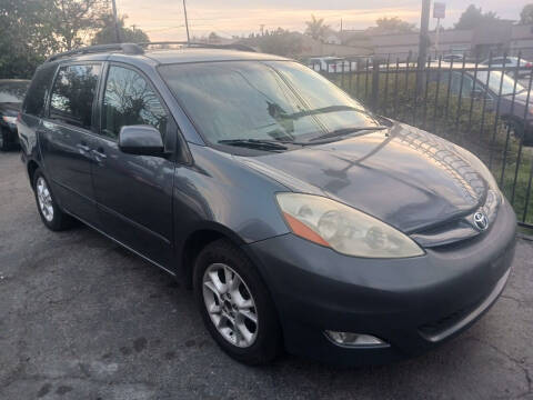2006 Toyota Sienna for sale at Jemax Auto in El Monte CA