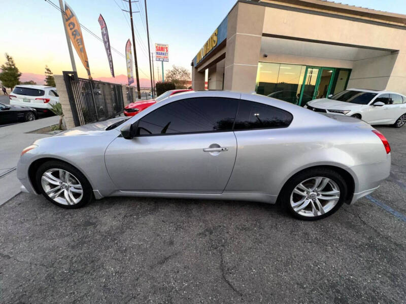 2010 INFINITI G Coupe 37x photo 9