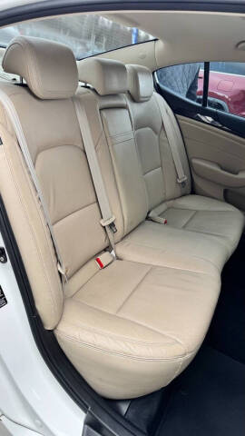 2014 Kia Cadenza Premium