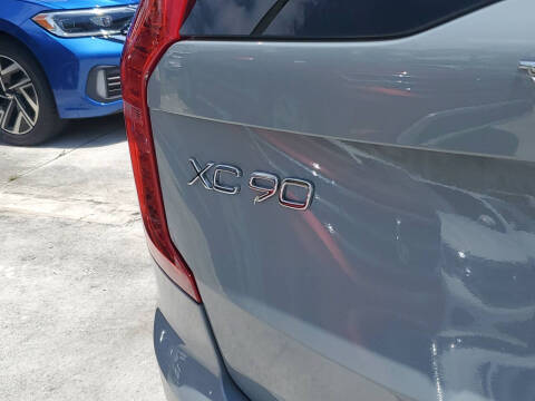 2024 Volvo XC90 B6 Ultimate Bright Theme 7P