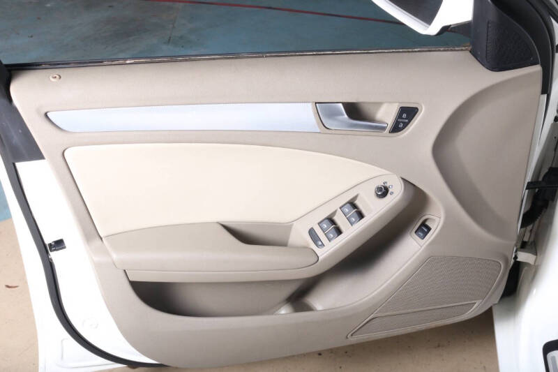 2011 Audi A4 2.0T quattro Avant Premium