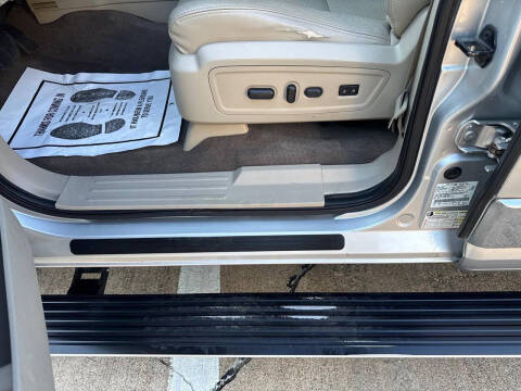 2012 Lincoln Navigator L