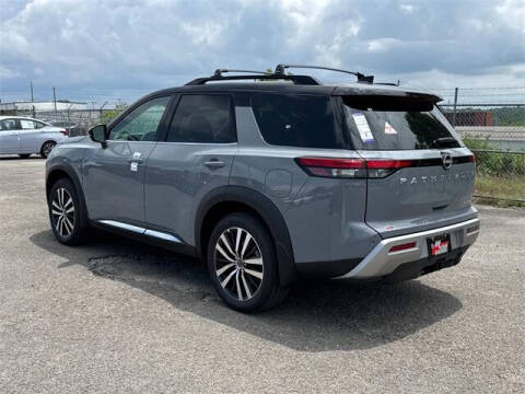 2025 Nissan Pathfinder Platinum