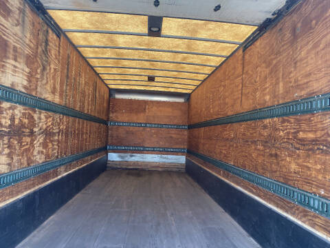 2006 Freightliner M2 106