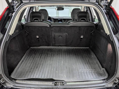 2023 Volvo XC60 B5 Core