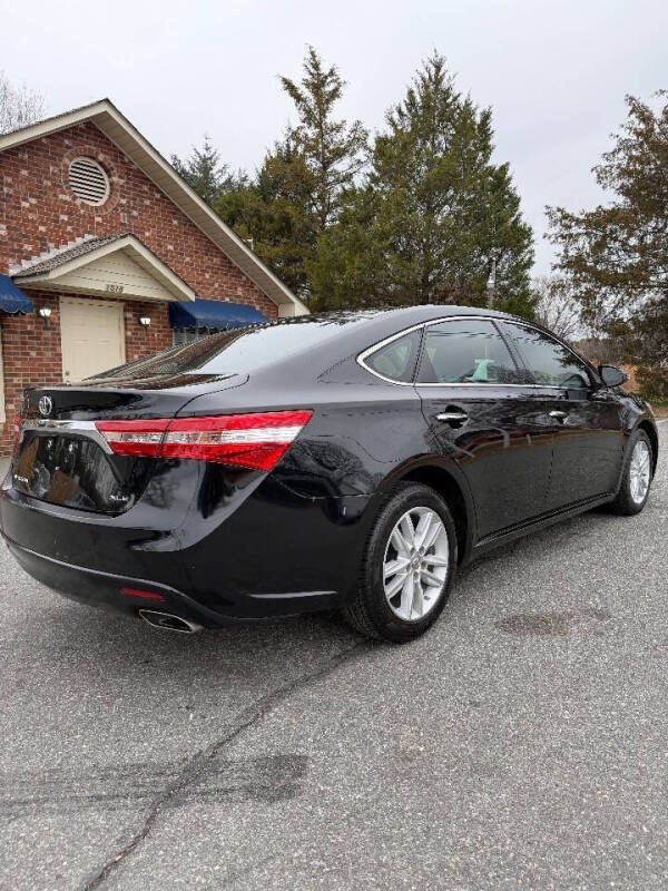 2013 Toyota Avalon XLE