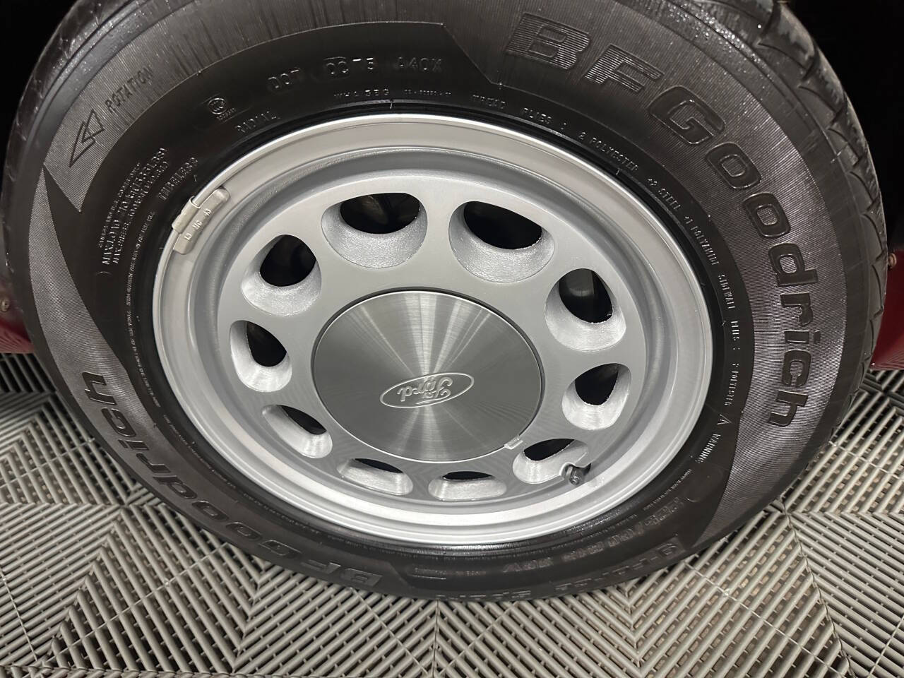 1990 Ford Mustang 75