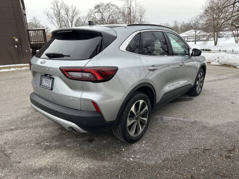 2023 Ford Escape Platinum