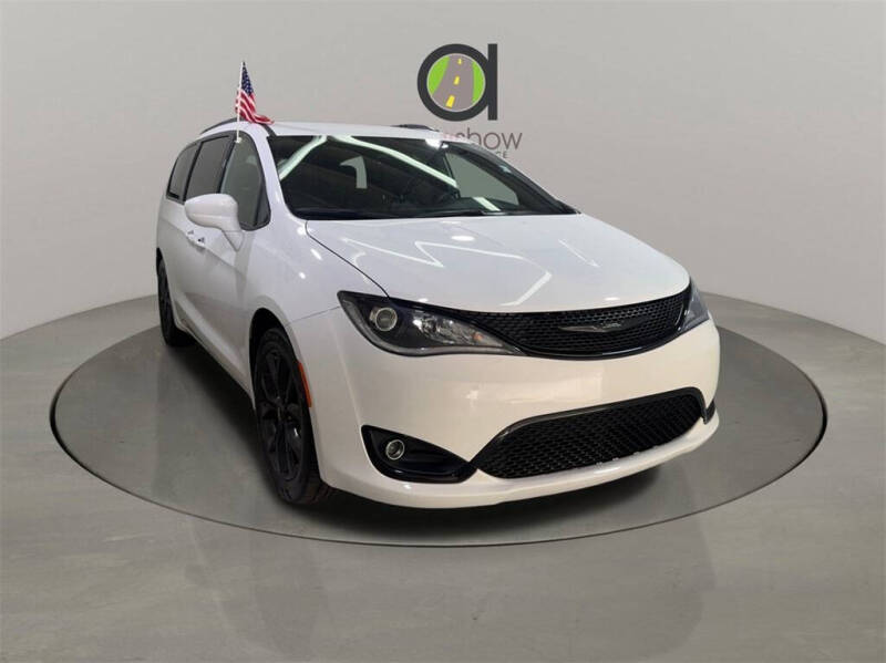 2019 Chrysler Pacifica Touring L