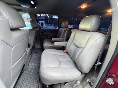2004 Cadillac Escalade ESV Platinum Edition