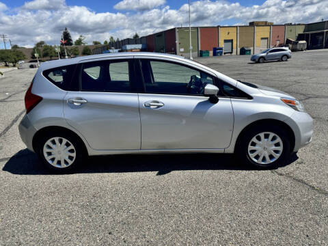 2016 Nissan Versa Note SV