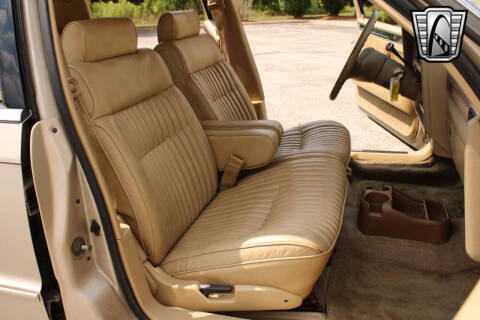 1989 Chrysler New Yorker Salon