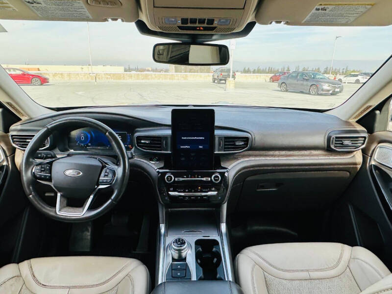 2021 Ford Explorer Platinum