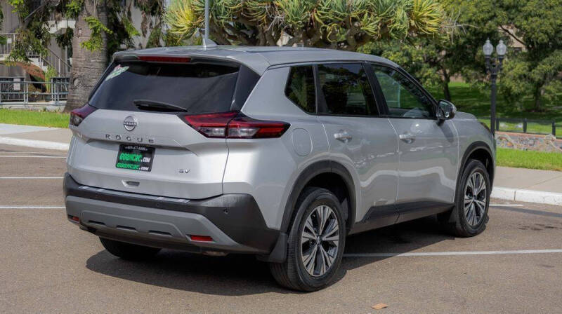 2022 Nissan Rogue SV