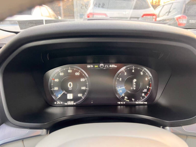 2020 Volvo V60 T5 Momentum