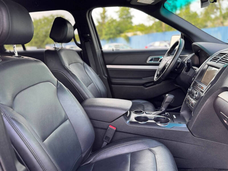 2017 Ford Explorer XLT