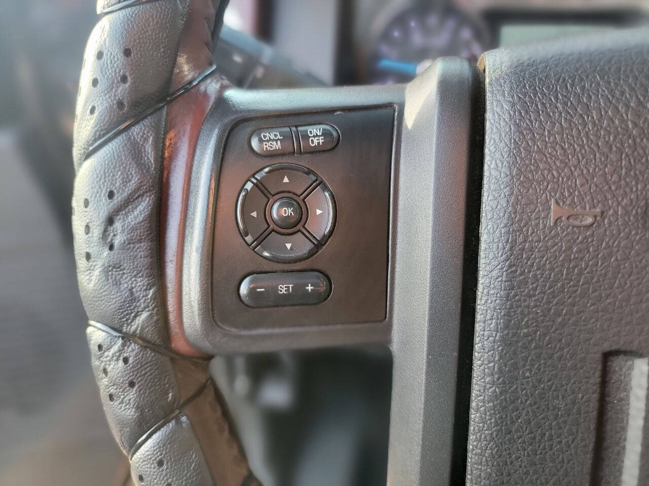 2014 Ford F-350 Super Duty  - $29,900