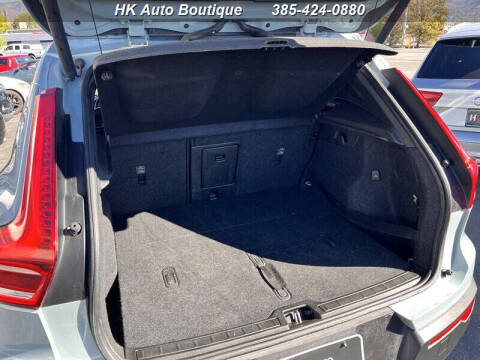 2019 Volvo XC40 T5 Momentum