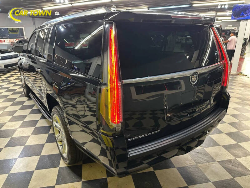 2015 Cadillac Escalade ESV Luxury