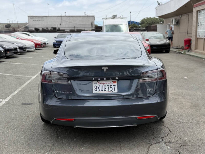 2016 Tesla Model S 70D