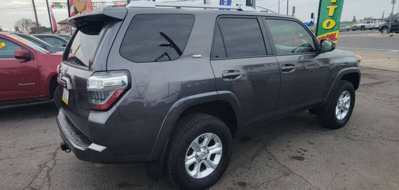 2017 Toyota 4Runner SR5