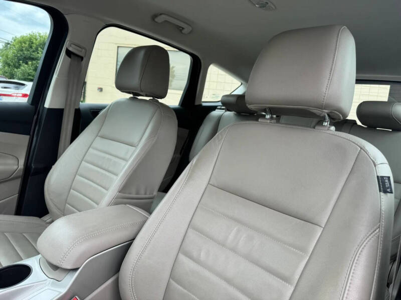 2015 Ford C-MAX Hybrid SEL