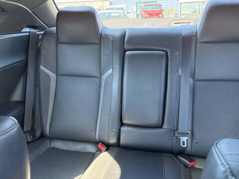 2015 Dodge Challenger R/T Plus