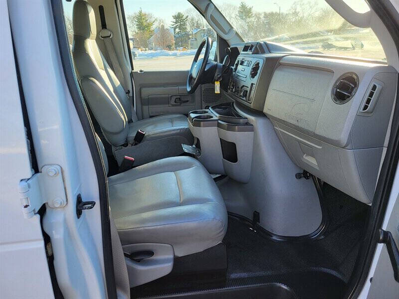 2011 Ford E-Series E-350 SD XL