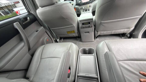 2009 Toyota Highlander Sport