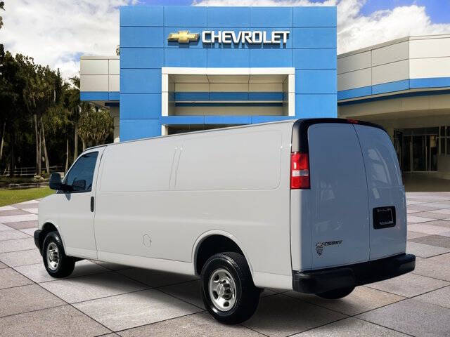 2023 Chevrolet Express 2500