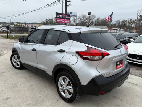 2018 Nissan Kicks SV