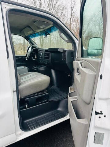 2018 GMC Savana 3500