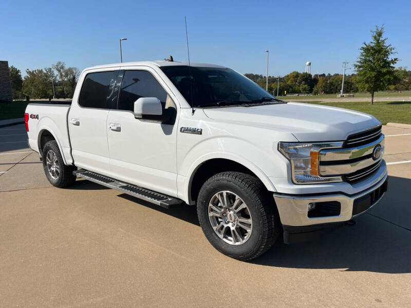 2020 Ford F-150 Lariat photo 2