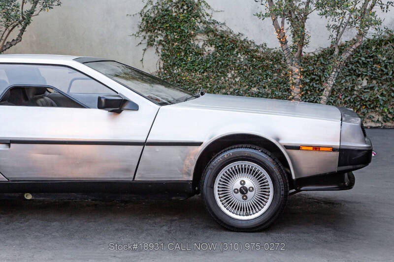 1981 DeLorean DMC-12