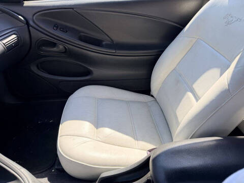 1999 Ford Mustang