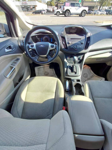 2017 Ford C-MAX Hybrid SE